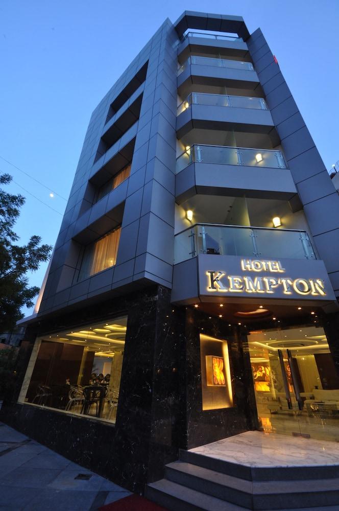 Kempton Hotel Kolkata Ngoại thất bức ảnh